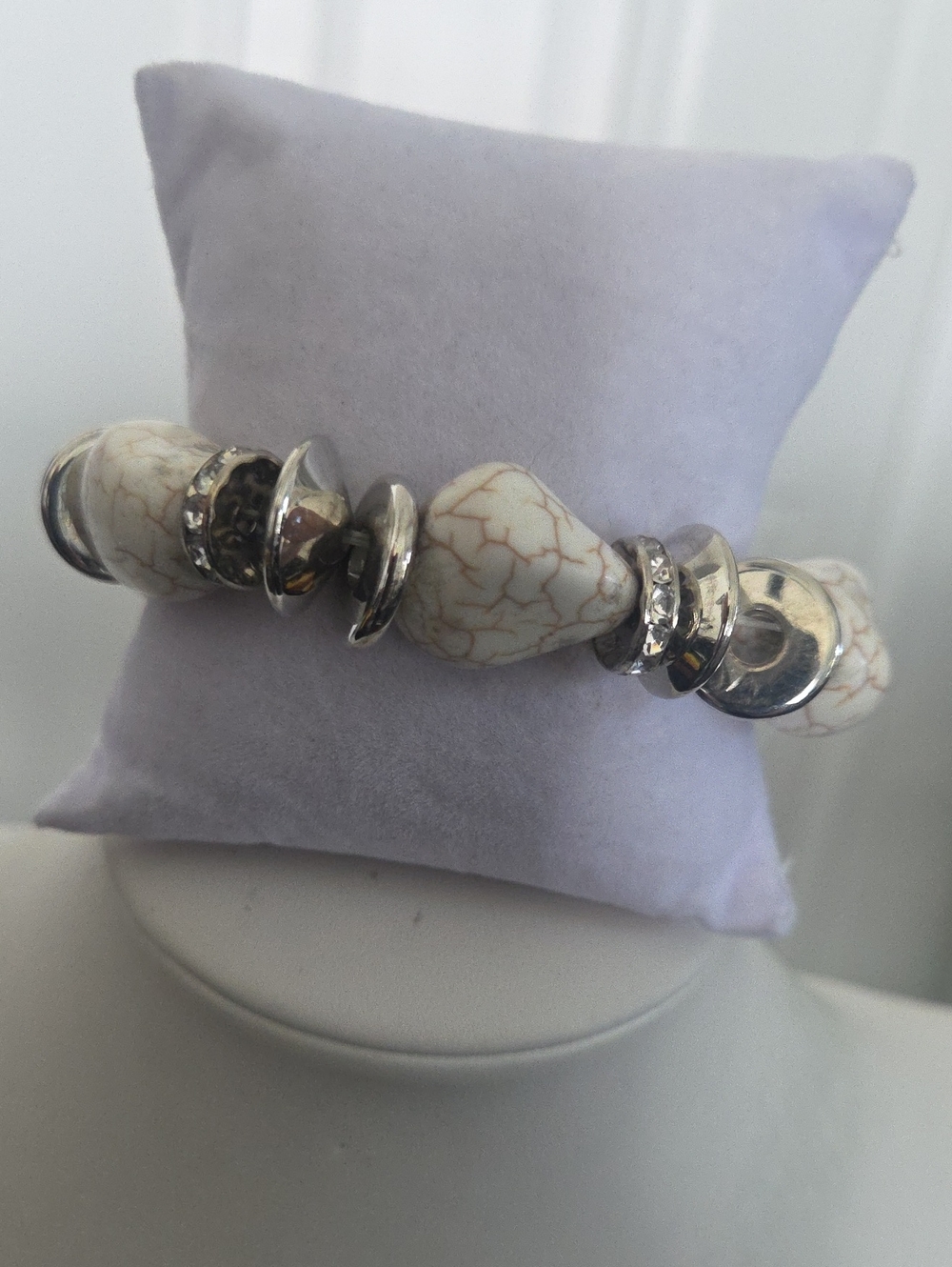 Paparazzi White Stone Bracelet NWT